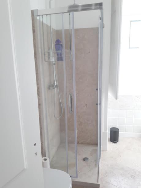 Update Urban Chic Flat In 19Th Century Building 2 Bedrooms & 2 Bathrooms & Ac Central Alfama District Lisbon Luaran gambar